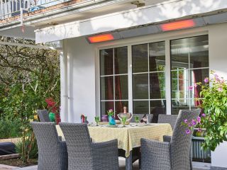 Heizstrahler und Terrassenzubehör