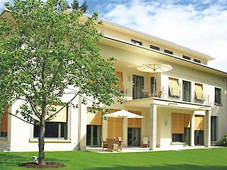 Rollläden und Raffstoren